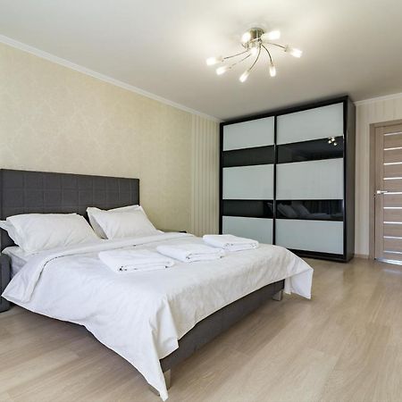 Luxury 2-Bedroom Most City Area, Center Dniepropietrowsk Zewnętrze zdjęcie